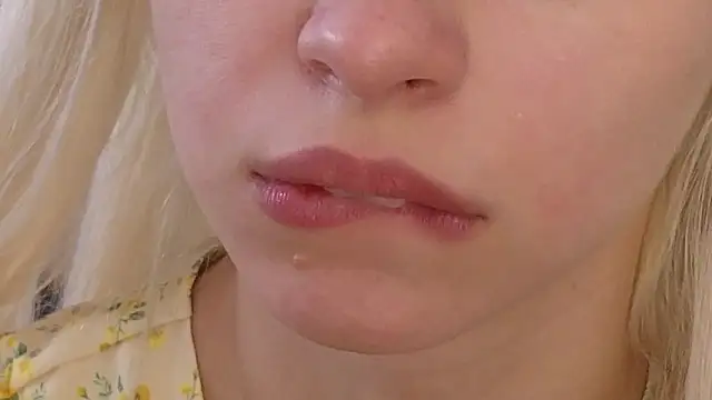 Naomi_DemioのライブXXXチャット