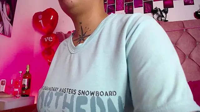 nat_evans8 – Naživo XXX chat