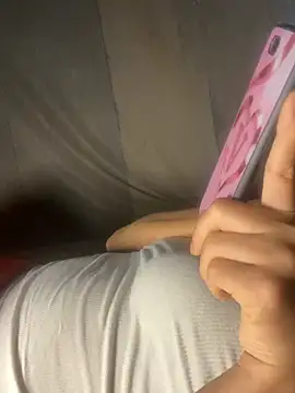Linda-babyy's Live XXX Chat