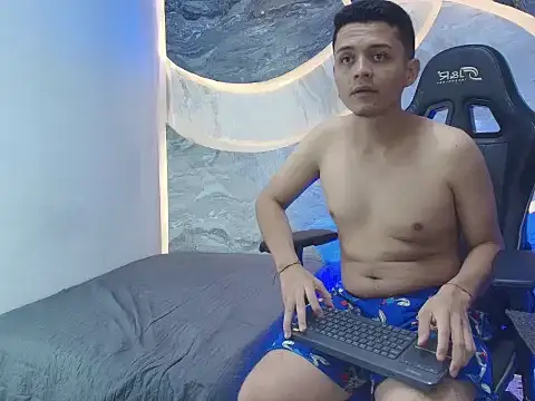 Benjamin_Alam Live XXX-chat