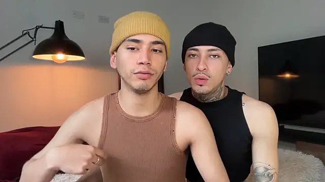 XXX chat uživo modela Noah_and_Steven