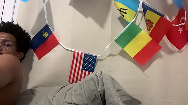 HoleBreeder Live XXX-Chat