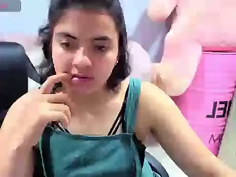 amalia_a's Live XXX Chat