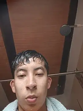 XXX chat uživo modela Arthur_Mclovin