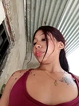 Rous-squirn Live XXX chat