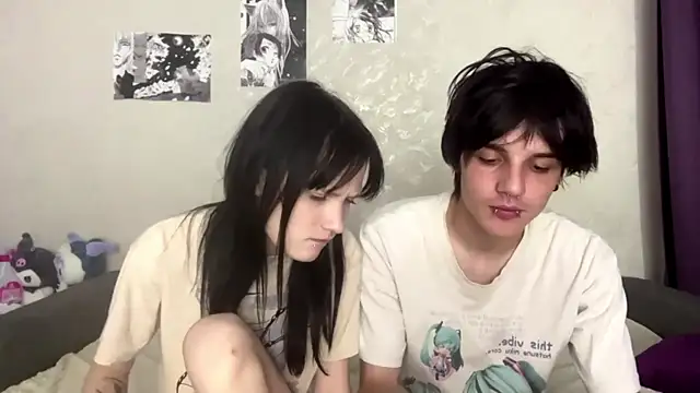 altycouple's Live XXX Chat