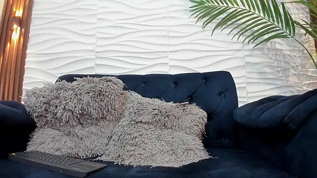 Pavo_tv Adlı Modelin Canlı XXX Sohbeti