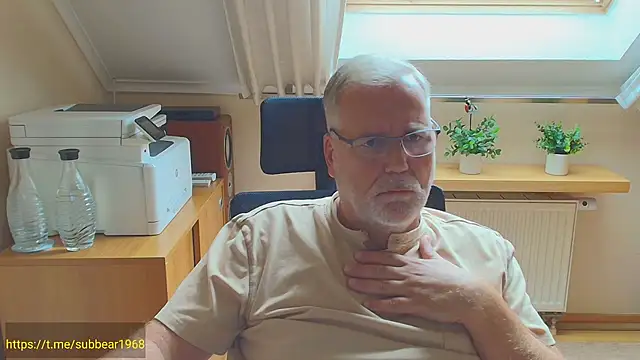subbear1968 Live XXX-Chat