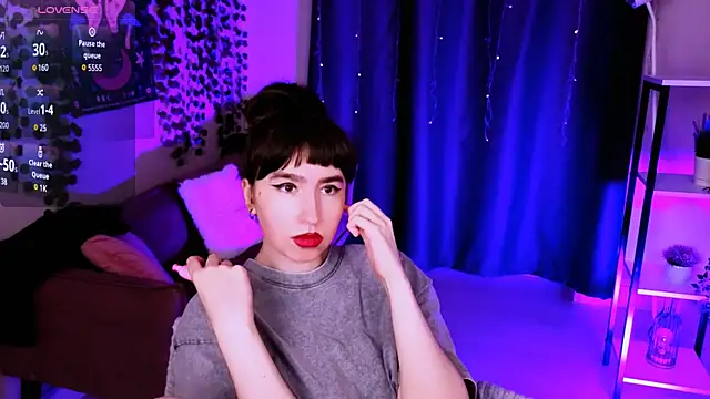 Lily_xBabe: онлайн-секс-чат