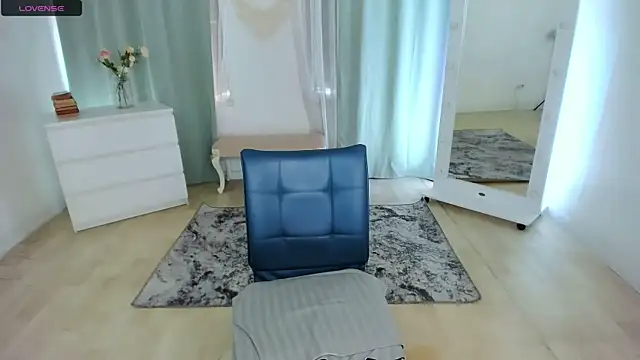 Karinella_x Obrolan Langsung XXX