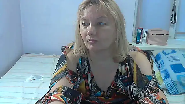 Lusi-777 Chat XXX in diretta