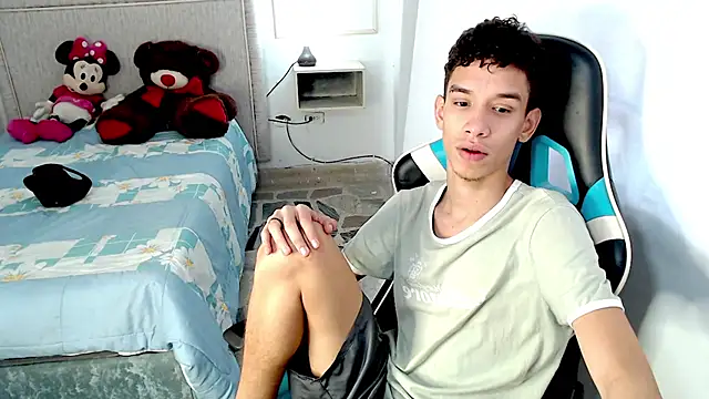 YorYo_hotn Live XXX chat