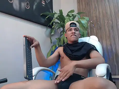 Colby_driscoll Live XXX-chat