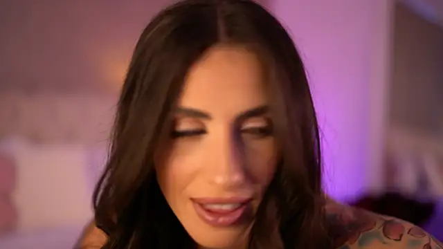 OhhAisha 라이브 XXX 채팅