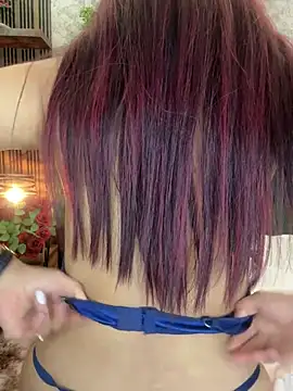 MonicaMoret Adlı Modelin Canlı XXX Sohbeti