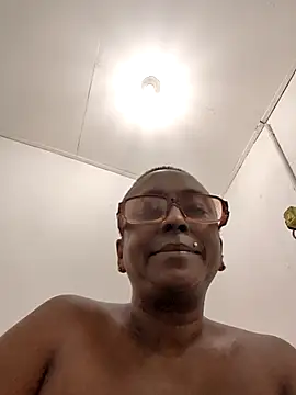 Chatroom XXX en direct de mamakarma1403