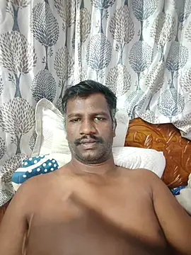 Paramkeerthi 即時 XXX 聊天