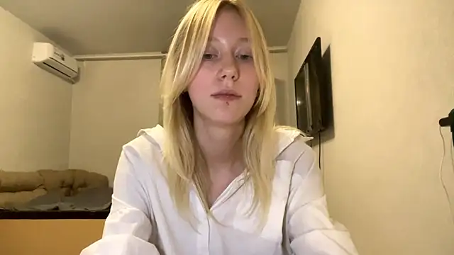 Živý XXX chat BossedFrog