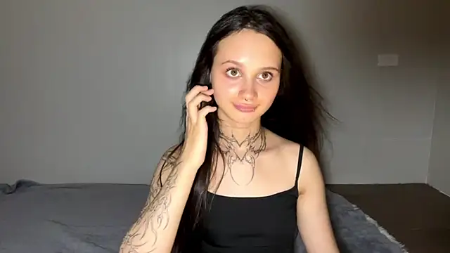 Chat +18 de MayraLucarelli ao vivo