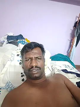 Paramkeerthi: απευθείας συνομιλία ΧΧΧ