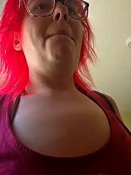 Ashloves_ élő XXX-chatje