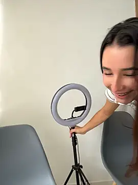 Elaarajim 现场XXX聊天