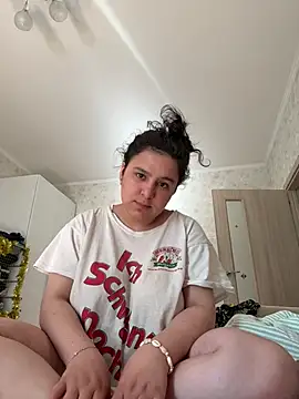 Онлайн чат XXX suzymeoww