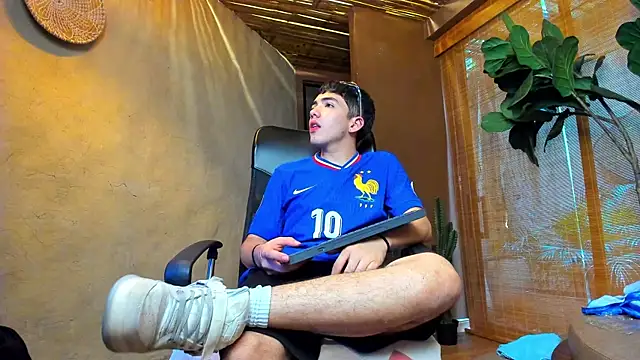 AxelStong – webcam-show