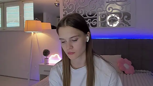 LuisaClover – Naživo XXX chat