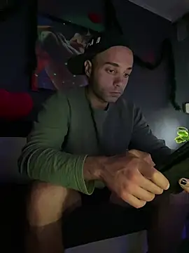 XXX chat uživo modela Mohdollmen