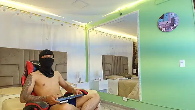 Ruslan_marcel – Naživo XXX chat