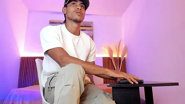zander_2120 live XXX chat