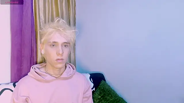 XXX chat uživo modela DannyParker_