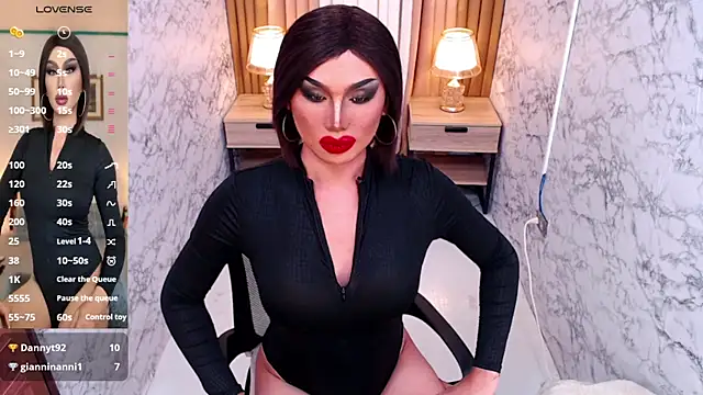 Chat XXX ao vivo de Victorias_DomWorld