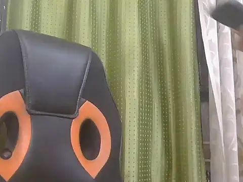 Stubborndesiboy's Live XXX Chat