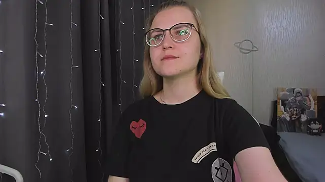 MissBrightShine's Live XXX Chat