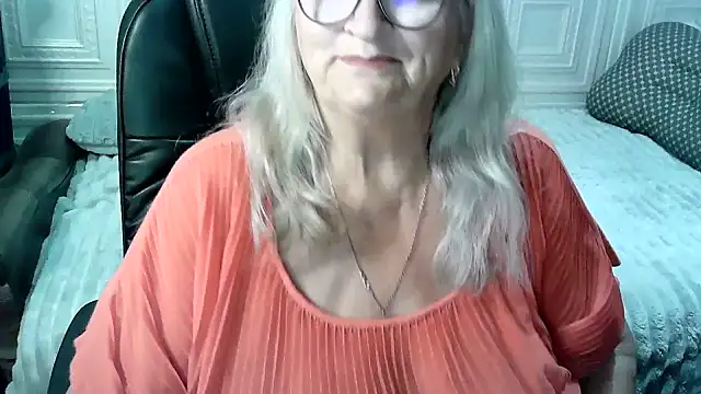 LolkaAlyss – Naživo XXX chat