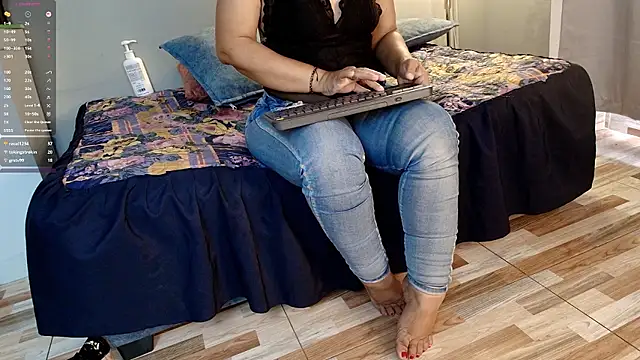 XXX chat uživo modela cinderella_jackson