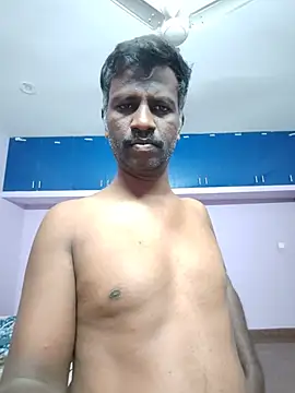 Paramkeerthin Live XXX chat