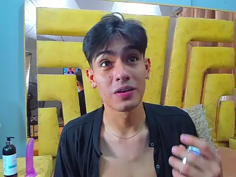 TaylerCruz's Live XXX Chat