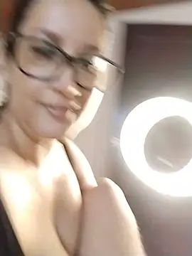 keilymadam's Live XXX Chat