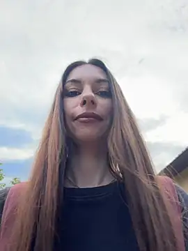 XXX chat uživo modela CrystalClean