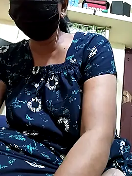Ramya111_Tamil Chat XXX in diretta