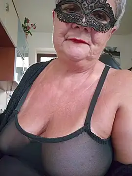 simona60: онлайн-секс-чат