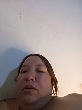 adhara-daaal Adlı Modelin Canlı XXX Sohbeti