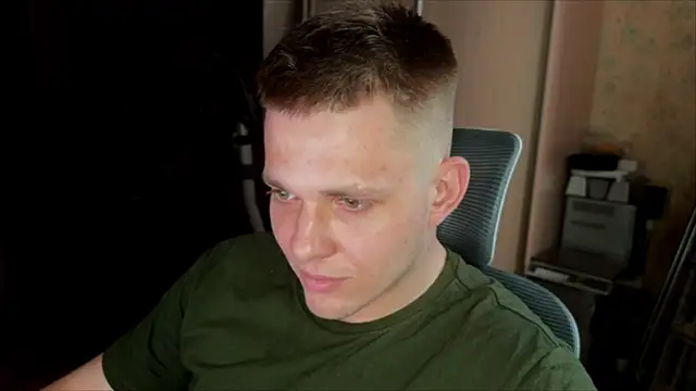 XXX chat uživo modela Nikclak