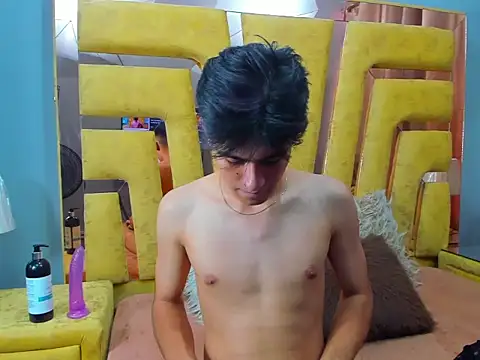 XXX chat uživo modela TaylerCruz