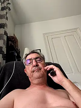 lalouette16 Chat XXX in diretta