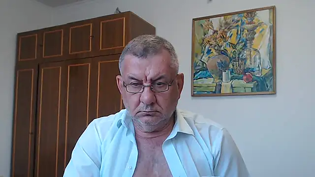 Онлайн чат XXX machomale3