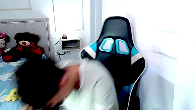 Онлайн чат XXX YorYo_hot